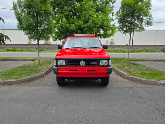 1988 Nissan Truck JDM car for sale — photo 2 of 11