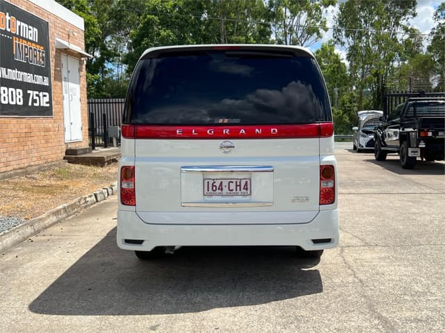 2006 Nissan Elgrand JDM car for sale — photo 7 of 16