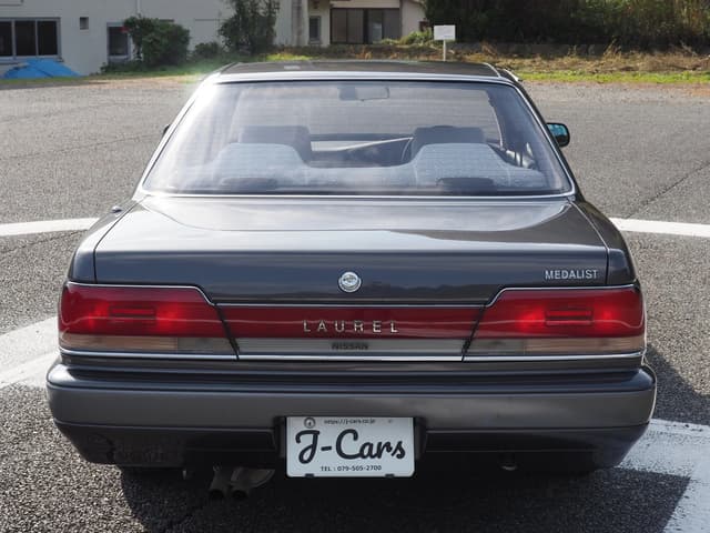 1991 Nissan Laurel JDM car for sale — photo 7 of 25