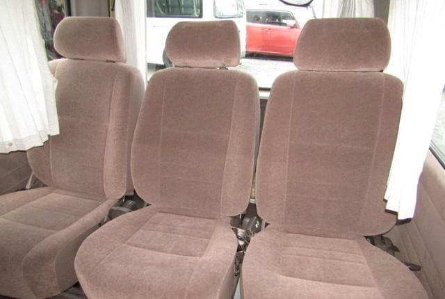 2002 Toyota HiAce JDM car for sale — photo 11 of 20