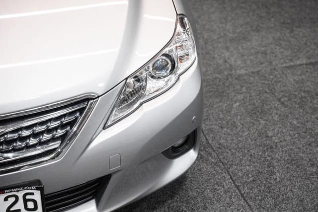 2011 Toyota Mark X JDM car for sale — photo 5 of 18