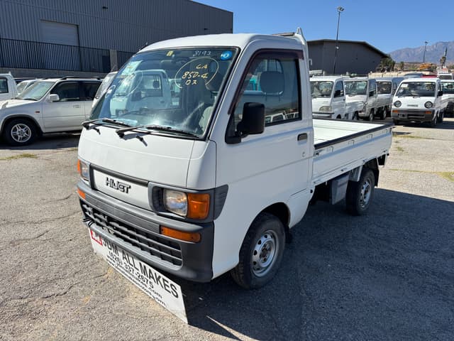 1998 Daihatsu Hijet JDM car for sale — photo 4 of 10