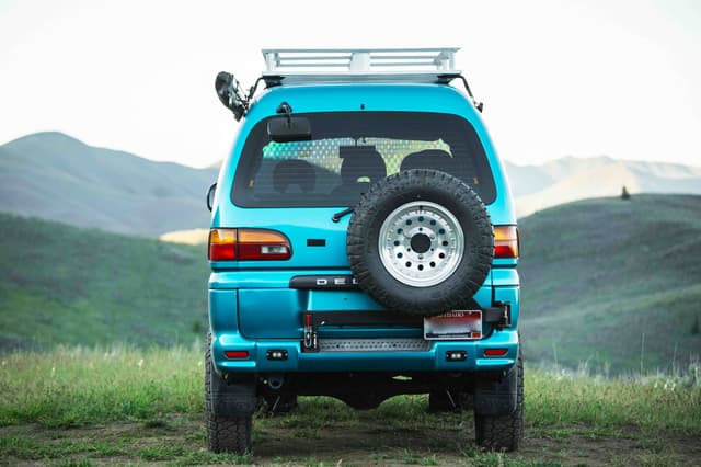 1997 Mitsubishi Delica JDM car for sale — photo 5 of 25