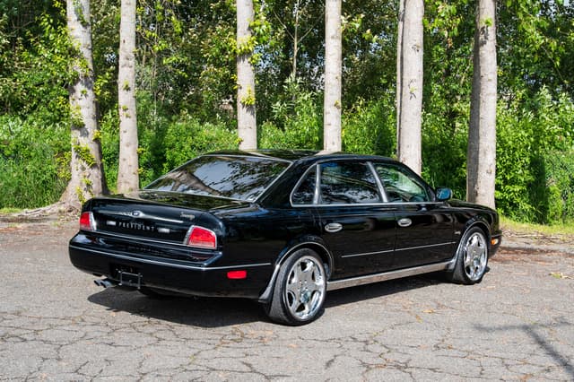 2001 Nissan President JDM car for sale — photo 6 of 15