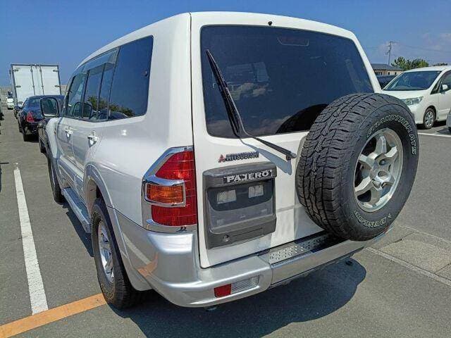 1999 Mitsubishi Pajero JDM car for sale — photo 2 of 6