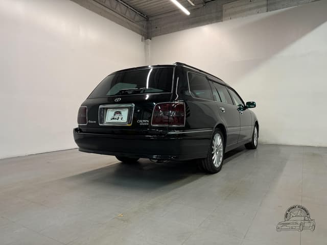 2000 Toyota Crown JDM car for sale — photo 14 of 25