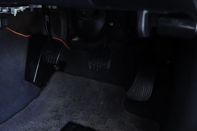 1996 Nissan Skyline JDM car for sale — photo 22 of 25