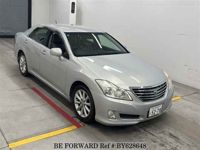 2009 Toyota Crown JDM car for sale — photo 6 of 8