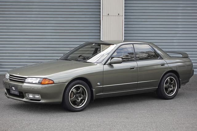 1992 Nissan Skyline JDM car for sale — photo 2 of 25