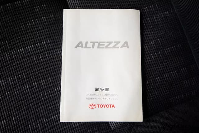 2000 Toyota Altezza JDM car for sale — photo 17 of 25
