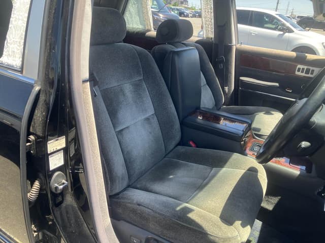 2001 Toyota Century JDM car for sale — photo 6 of 10