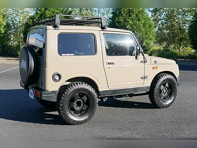 1997 Suzuki Jimny JDM car for sale — photo 3 of 24