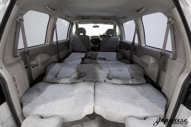 1994 Mitsubishi Delica JDM car for sale — photo 23 of 25