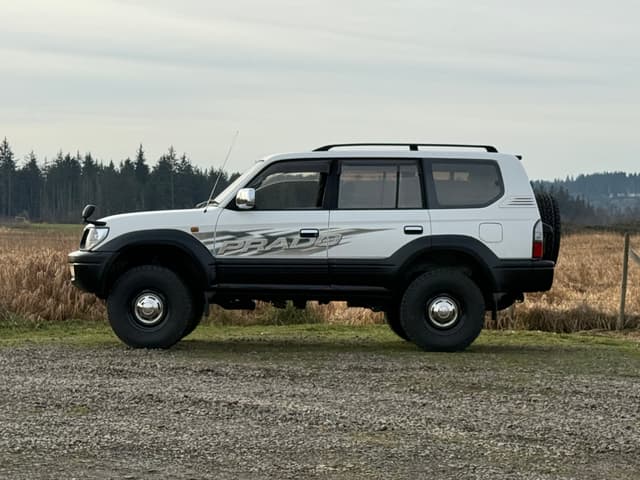 2000 Toyota Land Cruiser Prado JDM car for sale — photo 3 of 14
