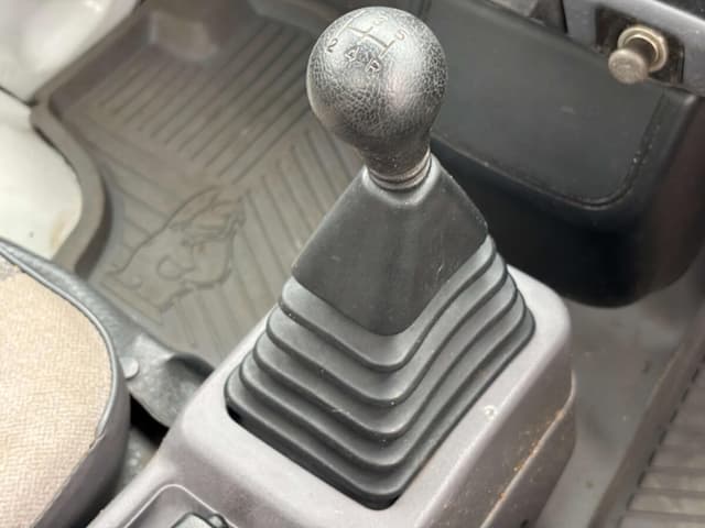 1996 Mitsubishi Minicab JDM car for sale — photo 12 of 25