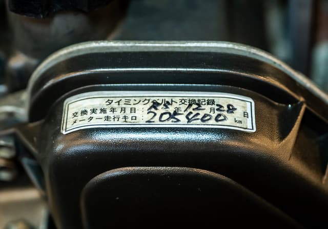 1998 Toyota Hilux Surf JDM car for sale — photo 22 of 24