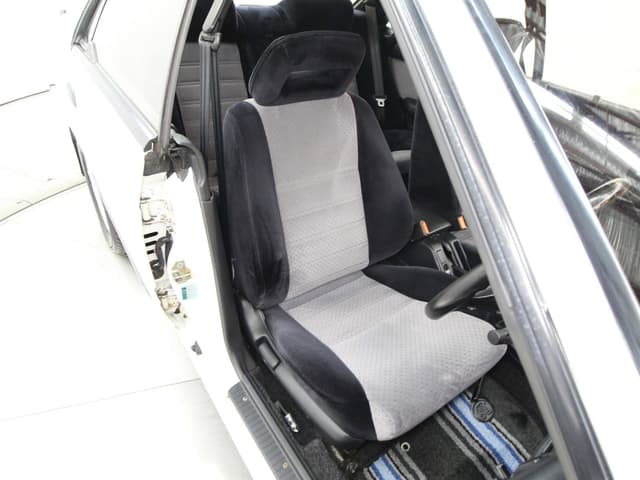 1987 Nissan Bluebird JDM car for sale — photo 16 of 25