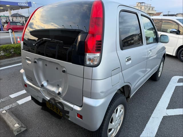 2001 Daihatsu Terios JDM car for sale — photo 2 of 6