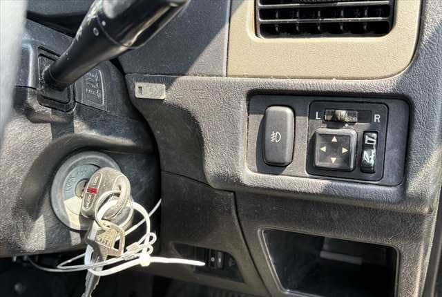 2007 Mitsubishi Pajero Mini JDM car for sale — photo 12 of 25