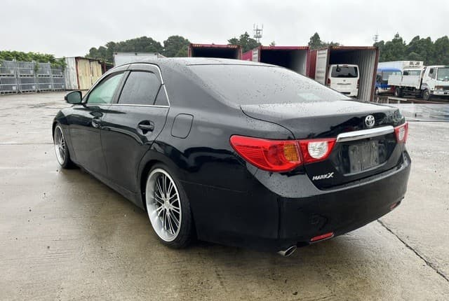 2009 Toyota Mark X JDM car for sale — photo 2 of 25