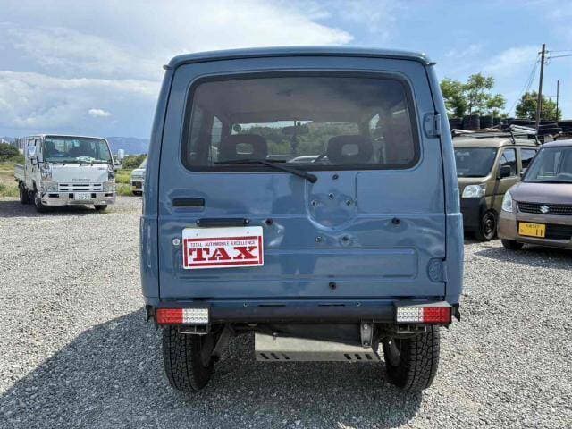 1998 Suzuki Jimny JDM car for sale — photo 16 of 19