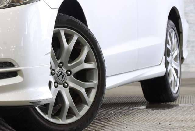 2011 Honda Odyssey JDM car for sale — photo 11 of 12