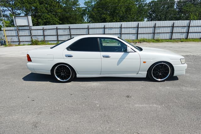 1997 Nissan Laurel JDM car for sale — photo 7 of 20