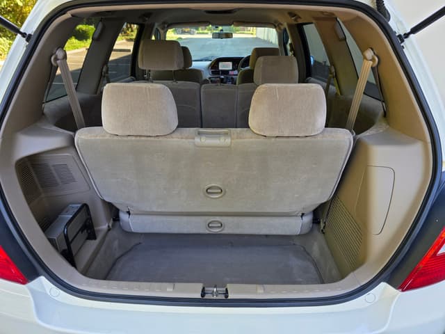 2000 Honda Odyssey JDM car for sale — photo 14 of 15