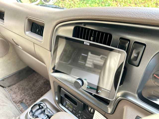 1994 Nissan Caravan JDM car for sale — photo 23 of 25