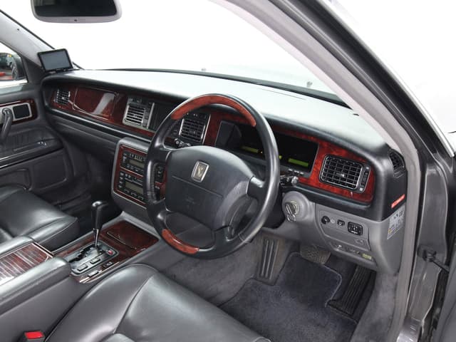 1997 Toyota Century JDM car for sale — photo 9 of 25