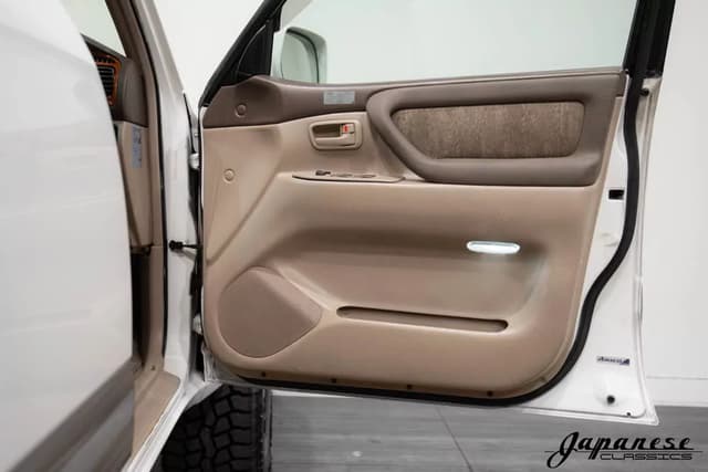 2000 Toyota Land Cruiser JDM car for sale — photo 20 of 25