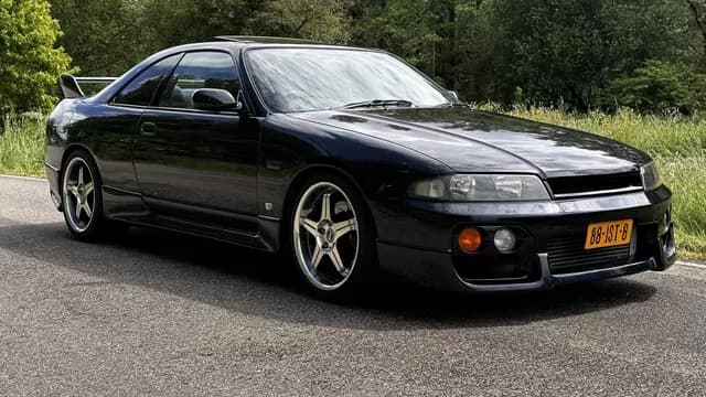 1996 Nissan Skyline JDM car for sale — photo 3 of 25