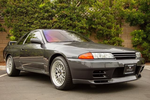 1990 Nissan Skyline JDM car for sale — photo 16 of 25