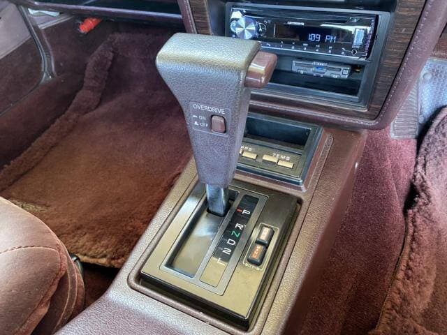 1987 Toyota Mark II JDM car for sale — photo 13 of 20