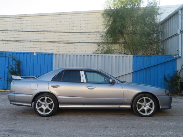 1998 Nissan Skyline JDM car for sale — photo 10 of 22