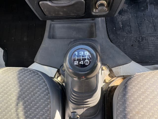 2000 Daihatsu Hijet JDM car for sale — photo 15 of 25
