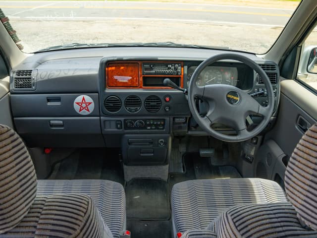 1997 Honda Stepwagon JDM car for sale — photo 11 of 15