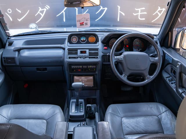 1993 Mitsubishi Pajero JDM car for sale — photo 7 of 18