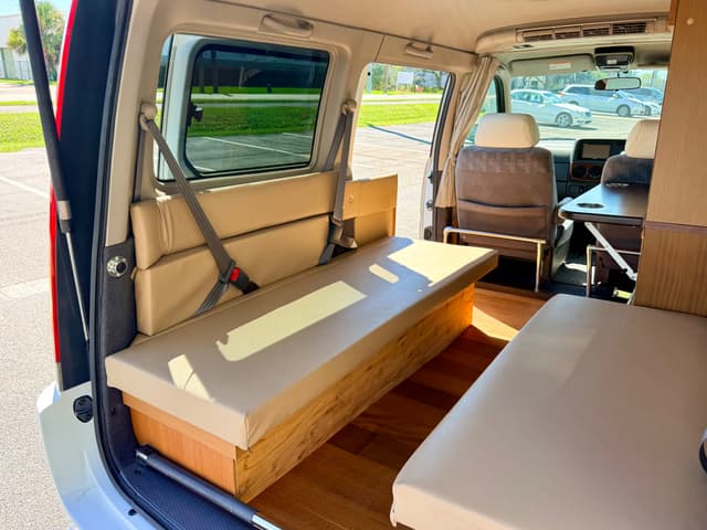 2000 Honda Stepwagon JDM car for sale — photo 19 of 25