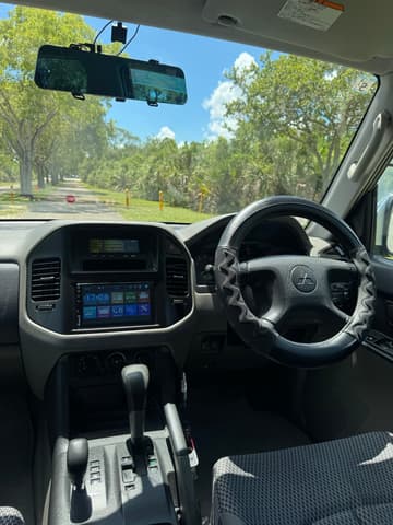 1999 Mitsubishi Pajero JDM car for sale — photo 20 of 25