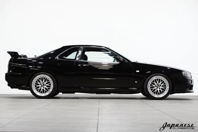 1998 Nissan Skyline JDM car for sale — photo 5 of 25