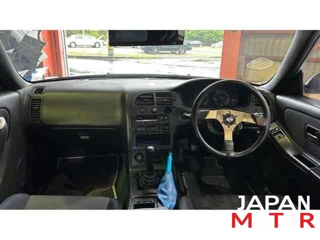 1993 Nissan Skyline JDM car for sale — photo 4 of 5