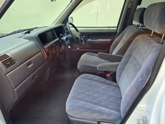 1996 Honda Stepwagon JDM car for sale — photo 11 of 15