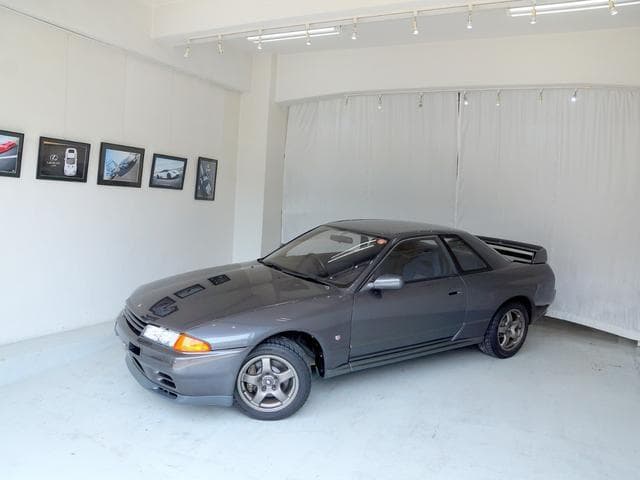 1990 Nissan Skyline JDM car for sale — photo 5 of 25