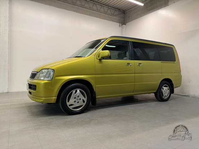 2000 Honda Stepwagon JDM car for sale — photo 10 of 25