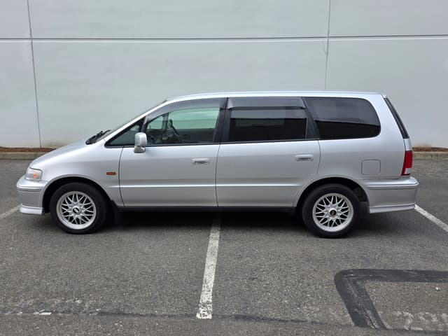 1999 Honda Odyssey JDM car for sale — photo 4 of 14