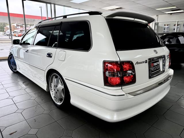2003 Toyota Crown JDM car for sale — photo 3 of 5
