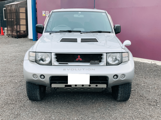 1997 Mitsubishi Pajero JDM car for sale — photo 3 of 21