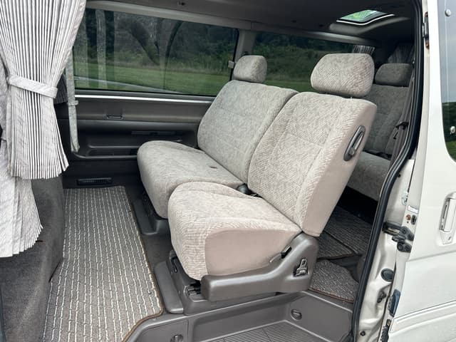 1998 Toyota HiAce JDM car for sale — photo 13 of 18