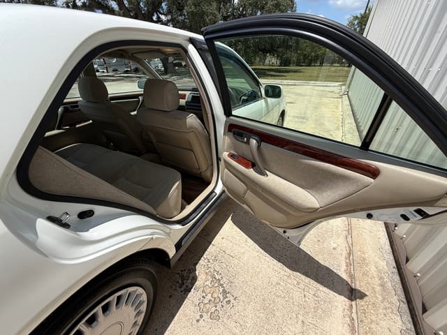 2000 Toyota Crown JDM car for sale — photo 14 of 21